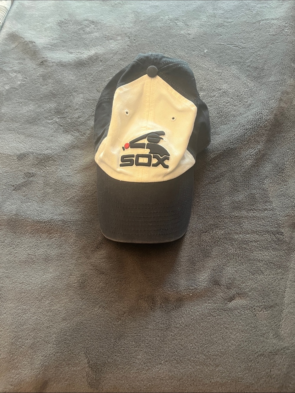 SOX (Chicago white sox) Black and White Baseball Cap